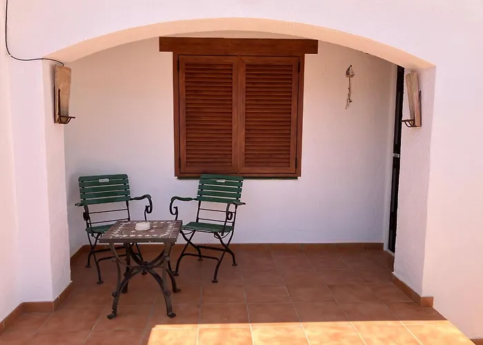 Апартаменты Costa Dorada With Shared Pool And Terrace Крешель