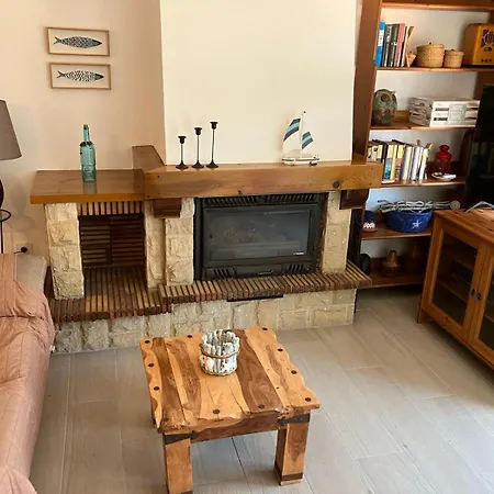 アパート Costa Dorada With Shared Pool And Terrace