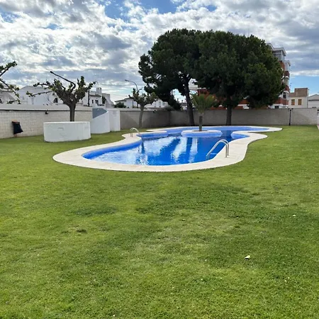 Costa Dorada With Shared Pool And Terrace アパート *