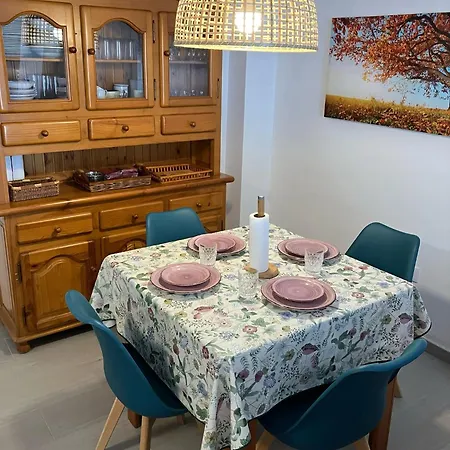 アパート Costa Dorada With Shared Pool And Terrace