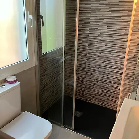 Costa Dorada With Shared Pool And Terrace * クレイセール